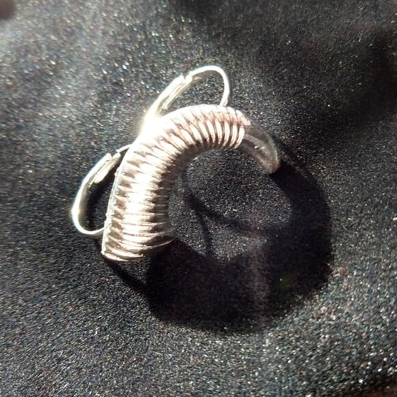 Ring Worm, Adjustable Double Finger Ring; Worm or Ram Horn OSFA both bands - Picture 3 of 11
